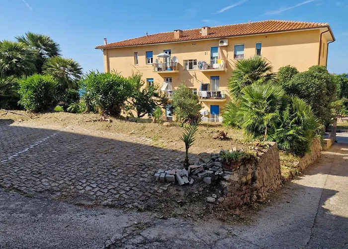 Vakantiehuis Le Ghiaie - *